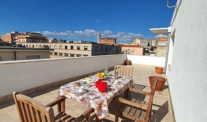 آپارتمان 2 خوابه, Il Centrale Guest House