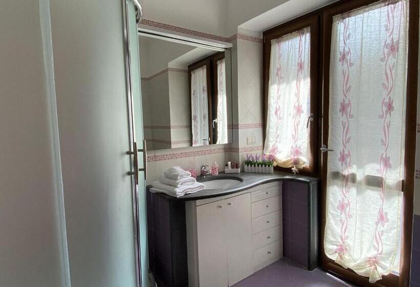 اتاق استاندارد با چشم‌انداز باغ, Casale Mariscoli B&b