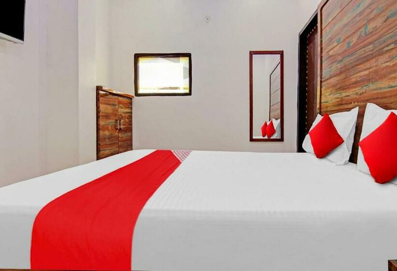اتاق کلاسیک سه تخته, Max Near Samaypur Badli Metro Station