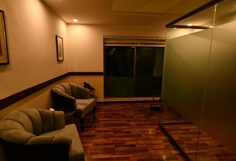 اتاق استاندارد با تخت بزرگ, Royal Regency
