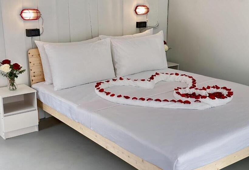 اتاق استاندارد با چشم‌انداز استخر, Slumber Resort Koh Chang