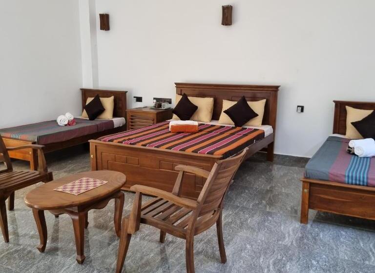 家庭海景房, Dhammika Beach Palace