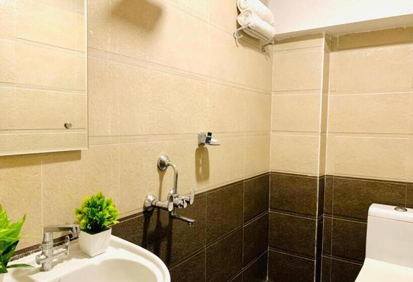 اتاق سوپریور با تخت بزرگ, Mn Grand Shamshabad Airport Zone Hyderabad