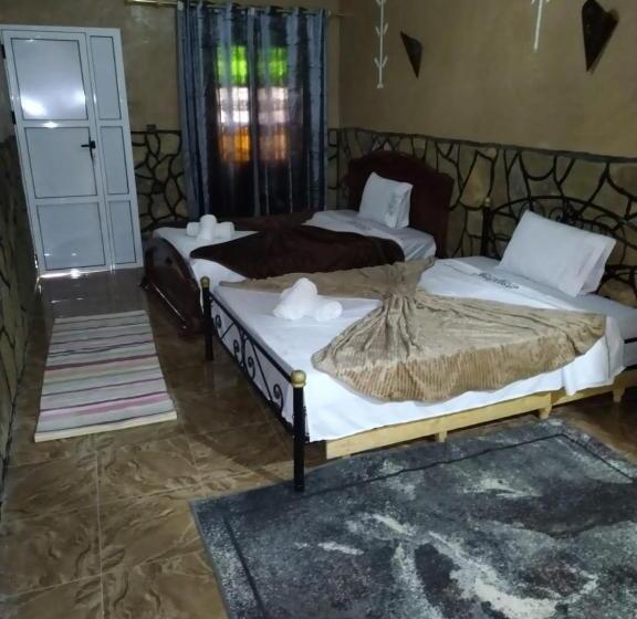 اتاق استاندارد سه نفره, Riad Lalla