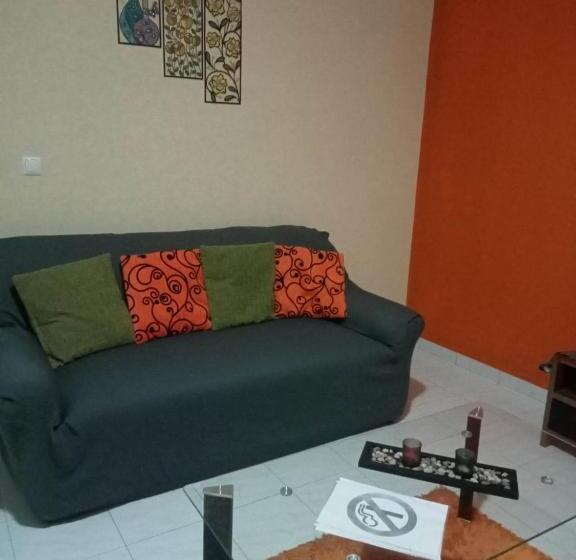 اتاق لوکس خانوادگی, Casa Familiar Pôr Do Sol