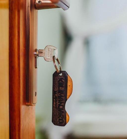 اتاق استاندارد با چشم‌انداز کوهستان, Kilimanjaro Scenic Lodge