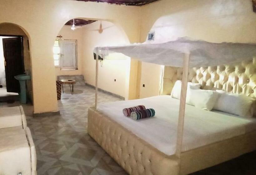 اتاق سوپریور با تخت بزرگ, Baba Lao