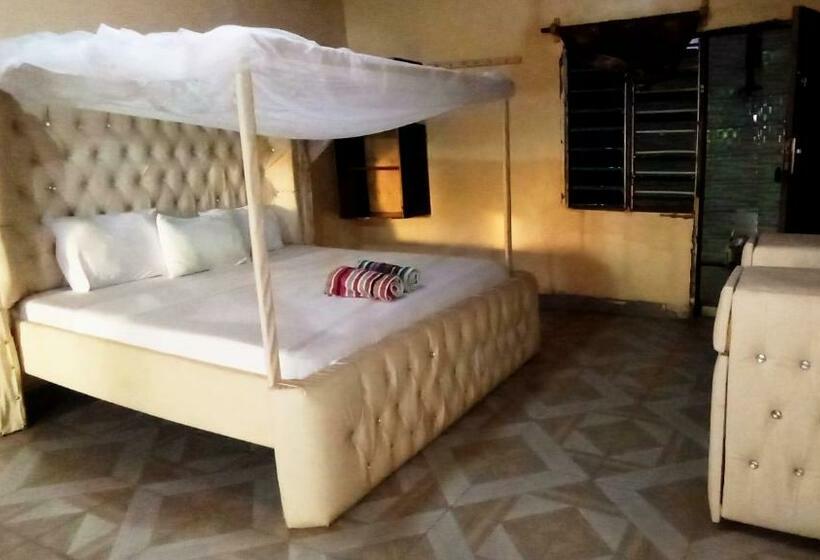 اتاق استاندارد با تخت بزرگ, Baba Lao