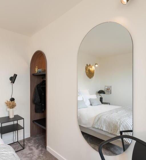 Superior Room with Terrace, Hôtel Le Prieuré
