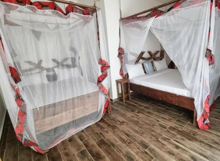 اتاق لوکس خانوادگی, La Playa Paradise Resort