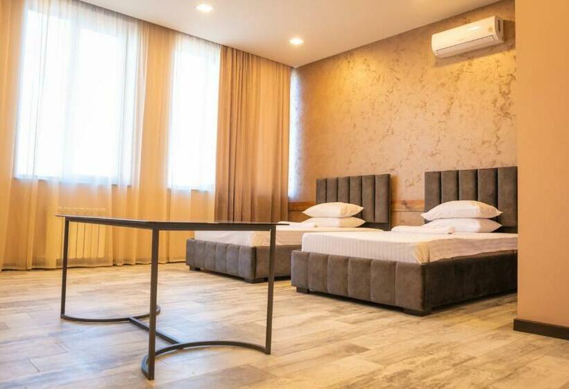 اتاق لوکس خانوادگی, B H Y Guesthouse In Yerevan
