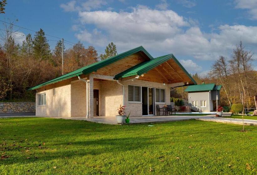 ویلای لوکس 1 خوابه, Forest Lodges