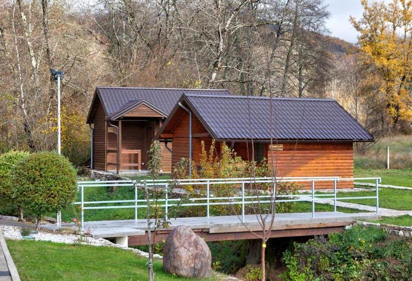 اتاق استاندارد, Forest Lodges