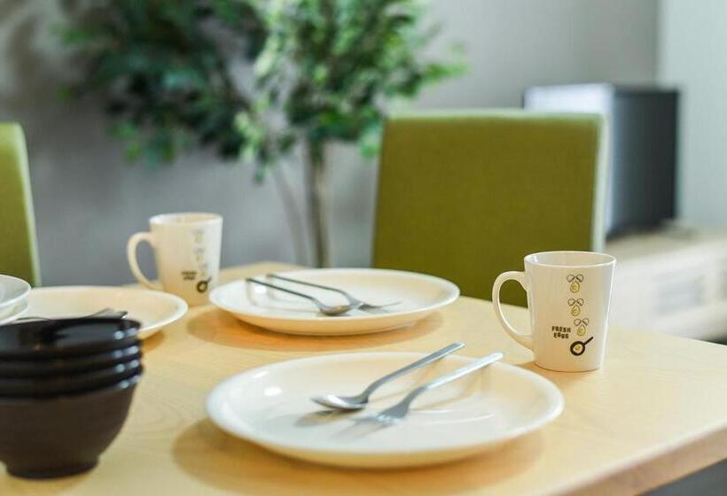 سوییت خانوادگی, Sun Court Hongodori Garden Hills