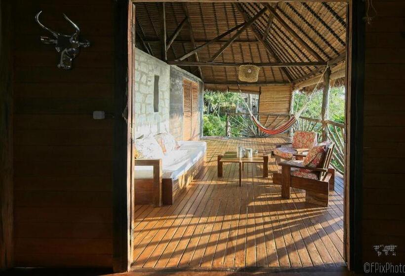 بانگلوی استاندارد 2 خوابه, Nosy Komba Lodge