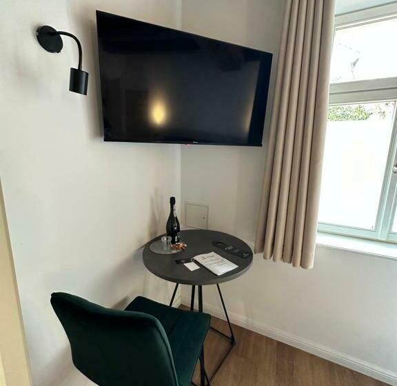اتاق سوپریور سه تخته, Hopfenhotel Am Adenauerufer