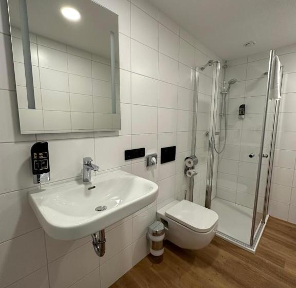 اتاق سوپریور چهار تخته, Hopfenhotel Am Adenauerufer