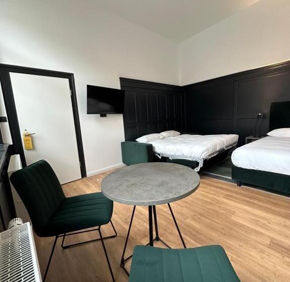 اتاق سوپریور چهار تخته, Hopfenhotel Am Adenauerufer