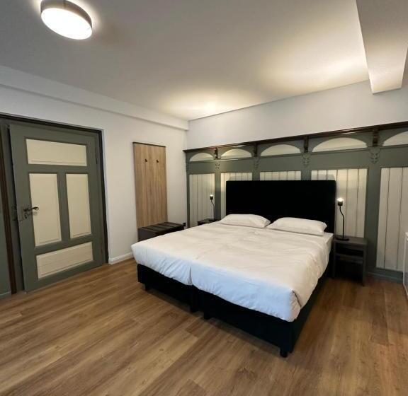 اتاق سوپریور چهار تخته, Hopfenhotel Am Adenauerufer