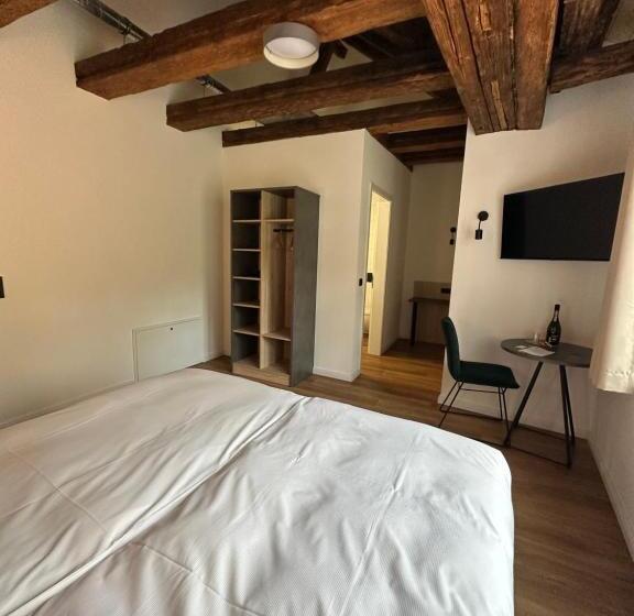 اتاق لوکس سه تخته, Hopfenhotel Am Adenauerufer