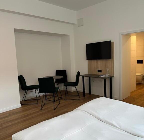 اتاق سوپریور چهار تخته, Hopfenhotel Am Adenauerufer