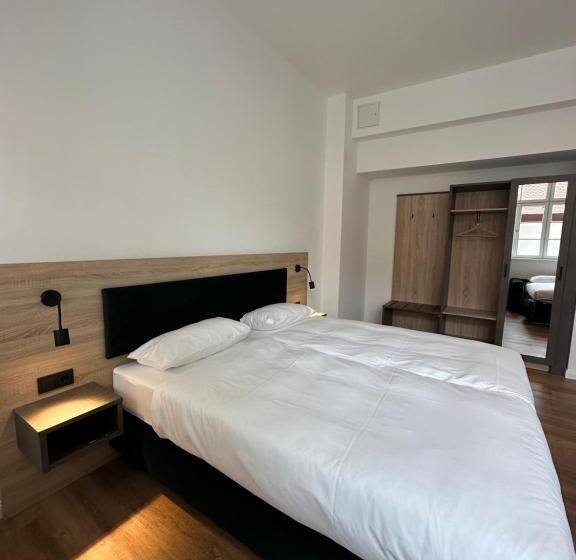 اتاق سوپریور چهار تخته, Hopfenhotel Am Adenauerufer