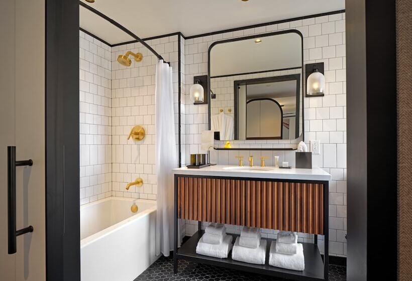 اتاق لوکس, 21c Museum Hotel St Louis