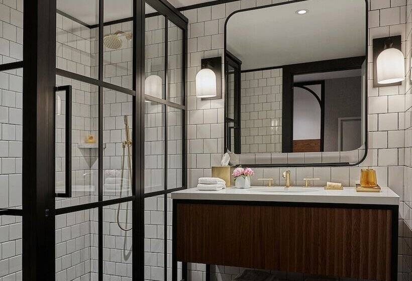 اتاق استاندارد با تخت‌های تاشو, 21c Museum Hotel St Louis