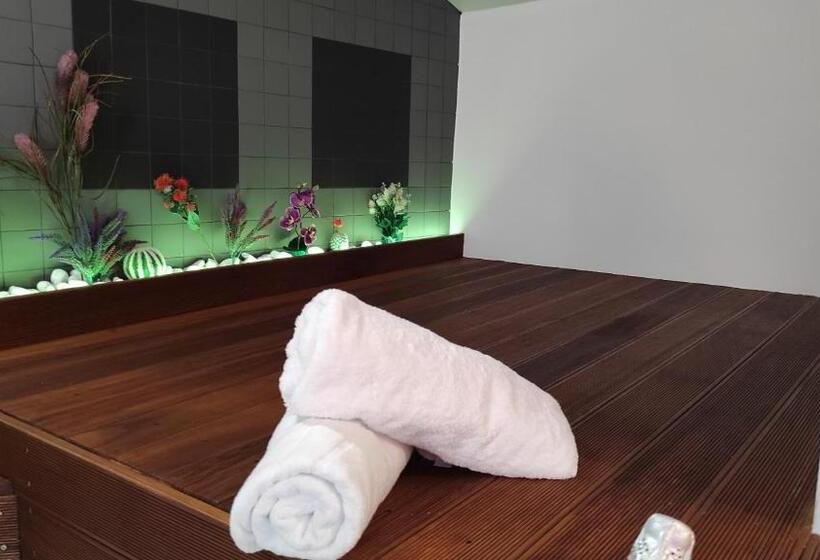 سوئیت با وان آب گرم, B&b Santa Rita Corato