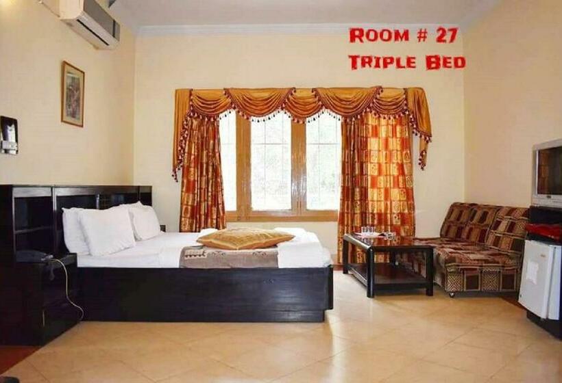 اتاق راحتی سه تخته, Fantasy Lodges Guest House Islamabad