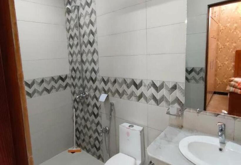 اتاق لوکس, Fantasy Lodges Guest House Islamabad