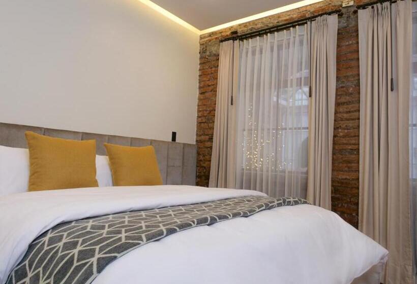 اتاق استاندارد, Wanderlot   Hotel Plaza Central