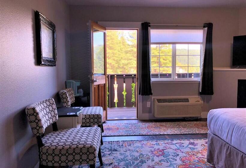 اتاق لوکس با تخت بزرگ, Blue Elk Inn