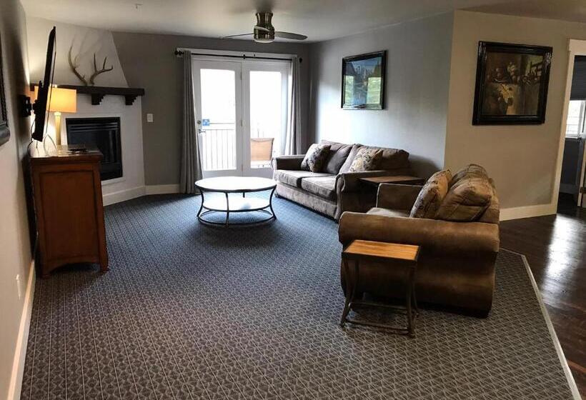3 Bedroom Suite, Blue Elk Inn