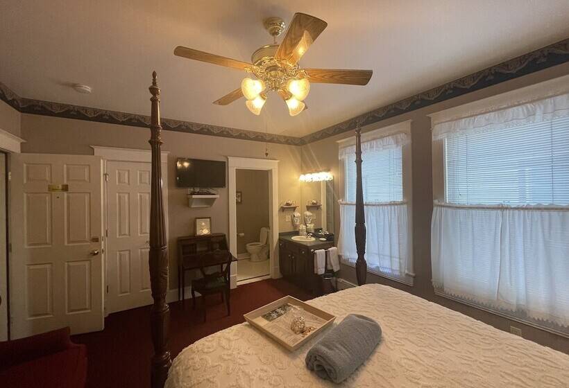 اتاق استاندارد, China Clipper Inn