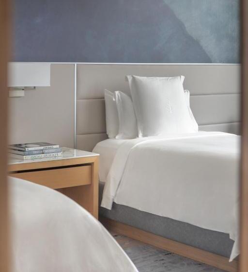 اتاق استاندارد با چشم‌انداز شهر, Four Seasons  St Louis