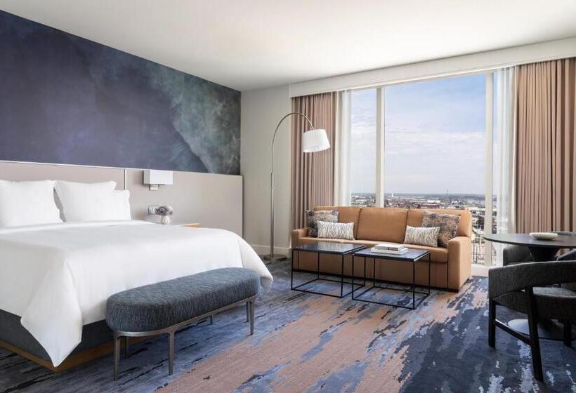 اتاق پرمیوم, Four Seasons  St Louis