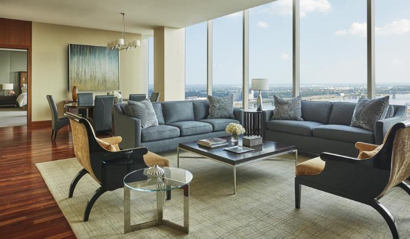 اتاق پرمیوم, Four Seasons  St Louis