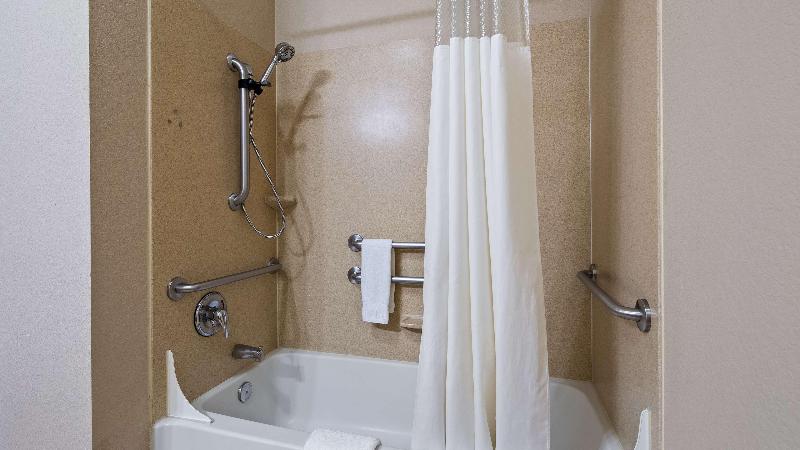اتاق استاندارد با تخت بزرگ, Four Seasons  St Louis