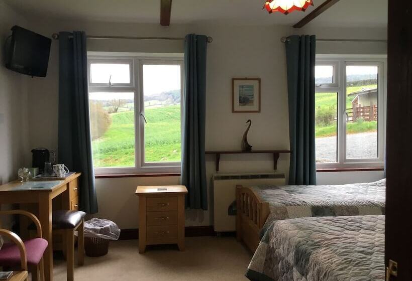 标准间, Lower Thornton Farm