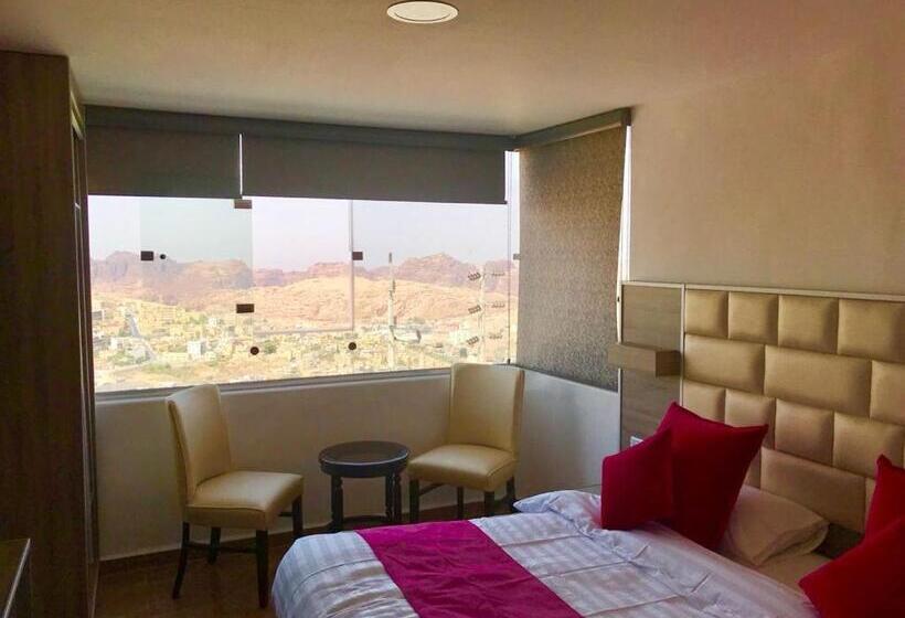 اتاق لوکس یک تخته, Petra Sella