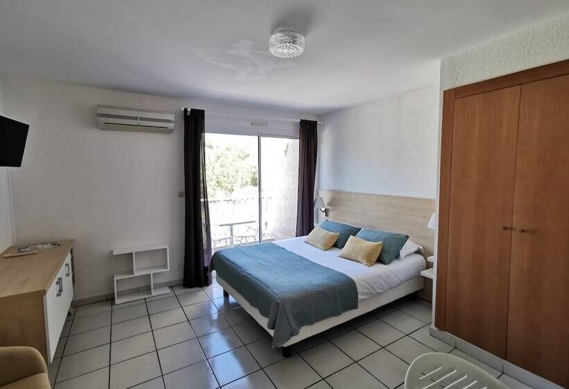 استودیوی استاندارد, Residence Saint Michel
