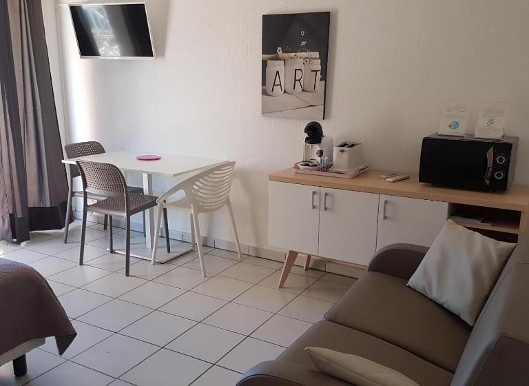 استودیوی استاندارد, Residence Saint Michel