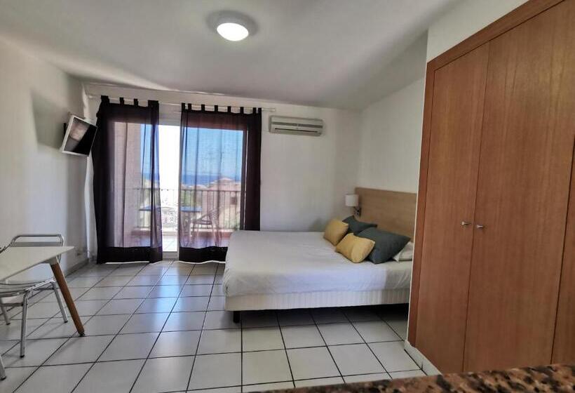 استودیوی استاندارد, Residence Saint Michel