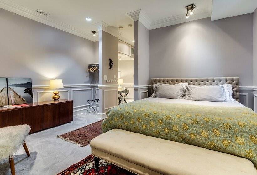 اتاق لوکس, Ruby Room