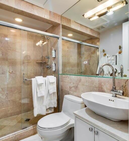 اتاق سوپریور با تخت بزرگ, Ruby Room