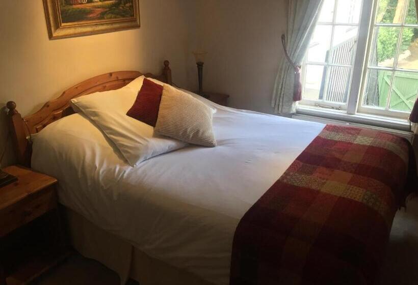 Standard Room, The Winchfield Inn