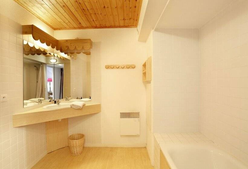 استودیوی استاندارد, Vacancéole   Résidence Vega