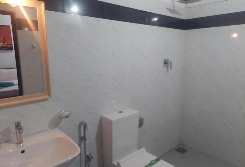 اتاق لوکس, Green Light Holiday Village