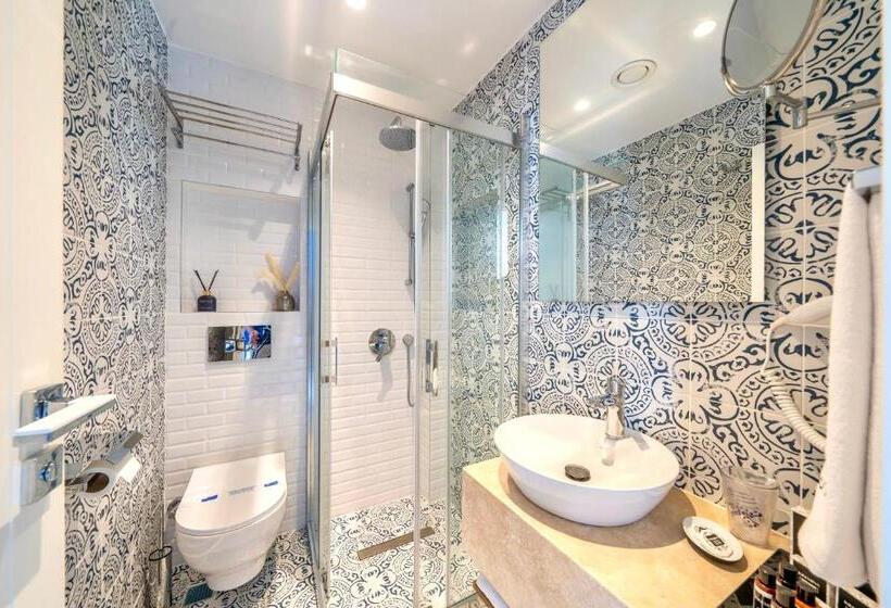 آپارتمان 1 خوابه با چشم‌انداز استخر, Noa Suite Hotel   Adults Only